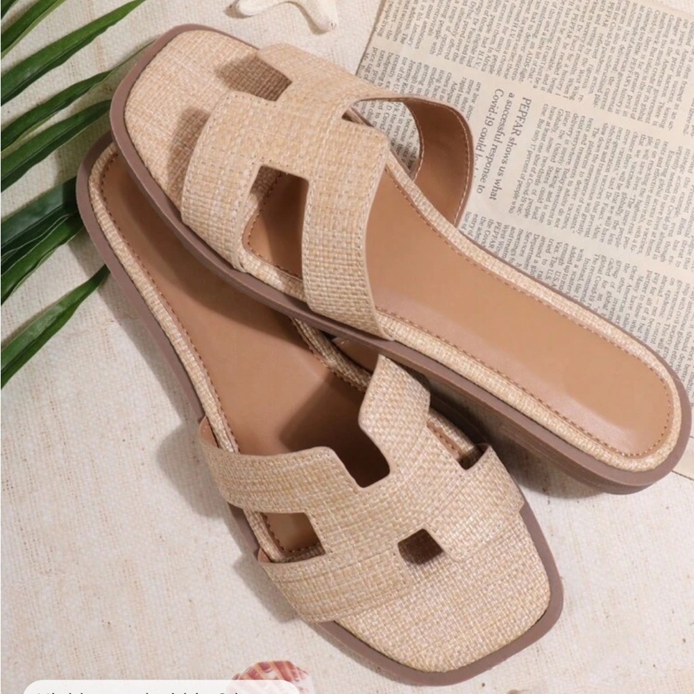 Sandals - Picture 2 of 4
